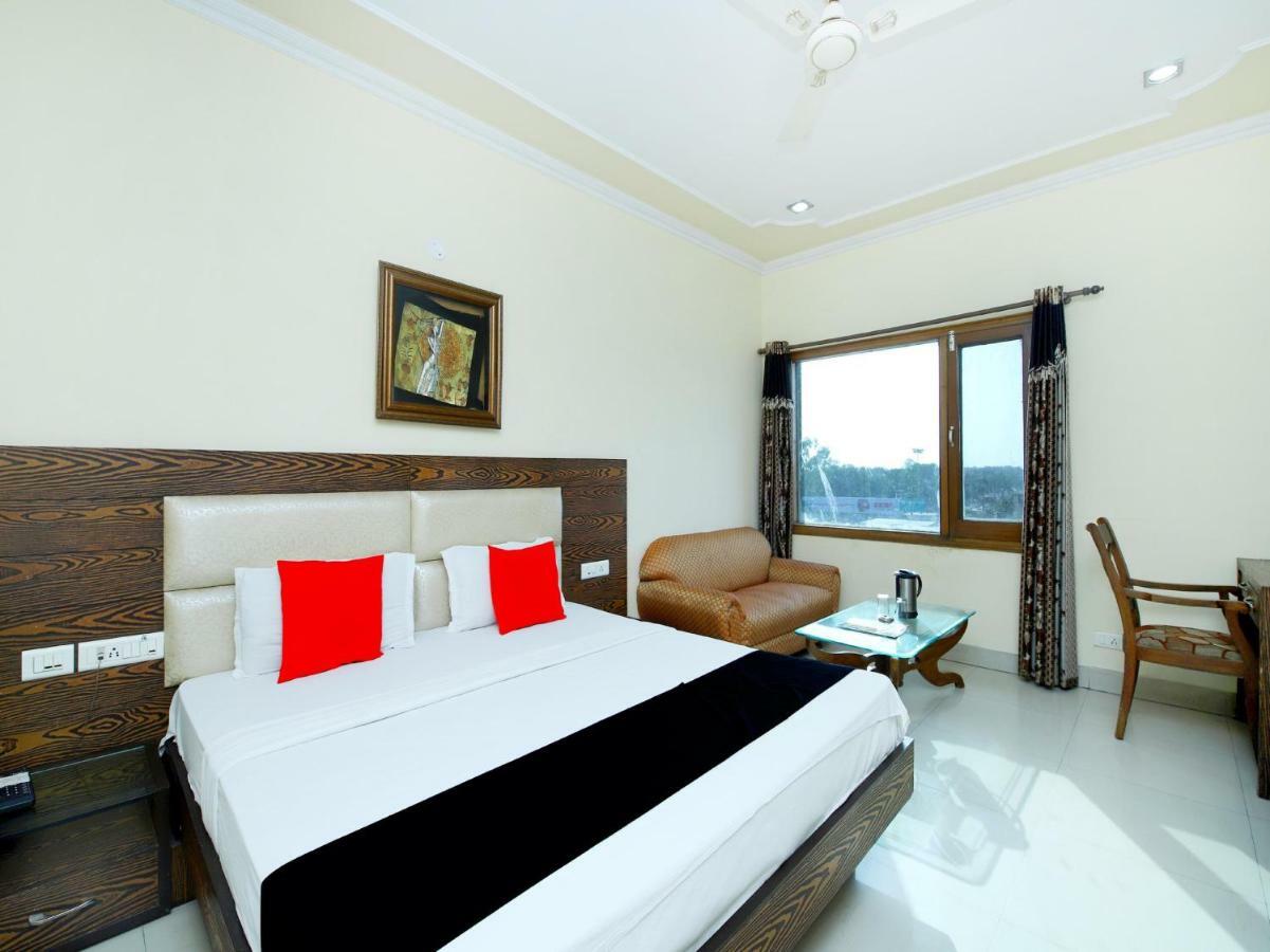 Hotel Sanjog International Amritsar Exteriör bild