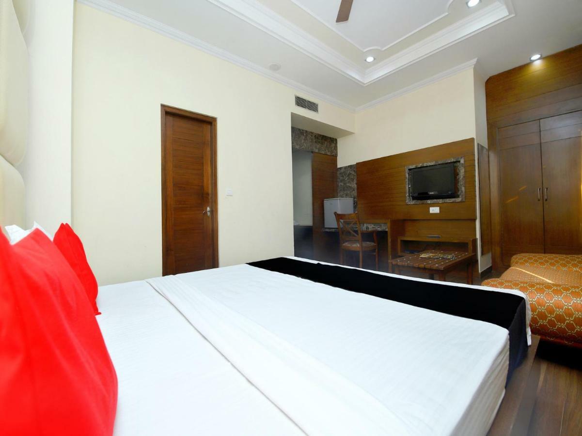 Hotel Sanjog International Amritsar Exteriör bild